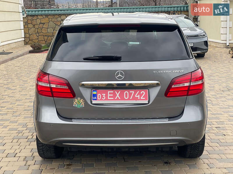 Хэтчбек Mercedes-Benz B-Class 2015 в Могилев-Подольске