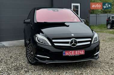 Хетчбек Mercedes-Benz B-Class 2016 в 