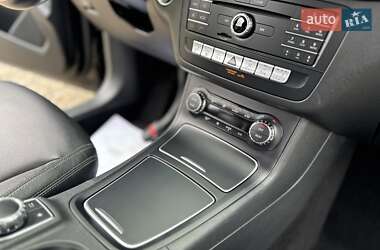 Хетчбек Mercedes-Benz B-Class 2016 в 