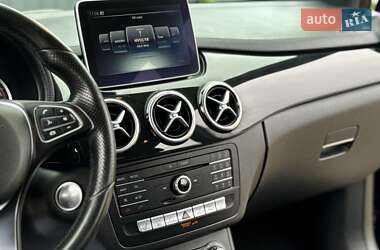 Хетчбек Mercedes-Benz B-Class 2016 в 