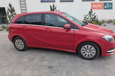 Хэтчбек Mercedes-Benz B-Class 2016 в 