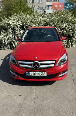 Хетчбек Mercedes-Benz B-Class 2016 в 
