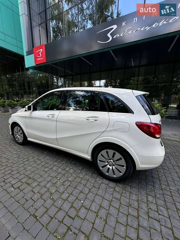 Хэтчбек Mercedes-Benz B-Class 2015 в Львове
