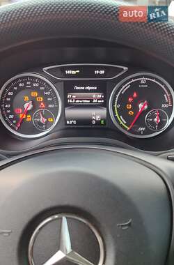 Хэтчбек Mercedes-Benz B-Class 2015 в 