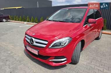 Хэтчбек Mercedes-Benz B-Class 2016 в 