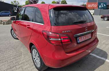 Хэтчбек Mercedes-Benz B-Class 2016 в 