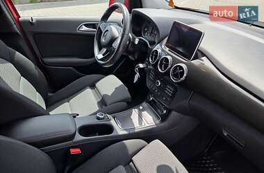 Хэтчбек Mercedes-Benz B-Class 2016 в 