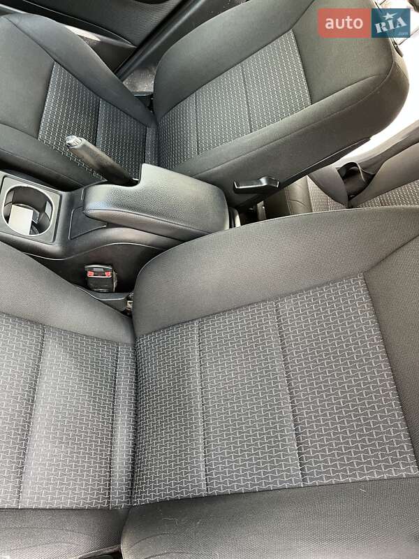 Хетчбек Mercedes-Benz B-Class 2011 в Івано-Франківську