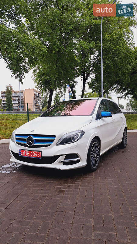 Mercedes-Benz B-Class 2015