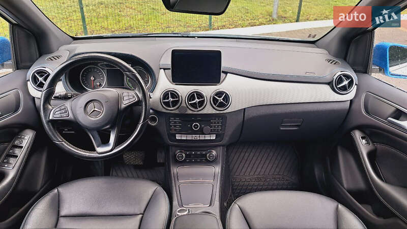Хэтчбек Mercedes-Benz B-Class 2015 в Киеве