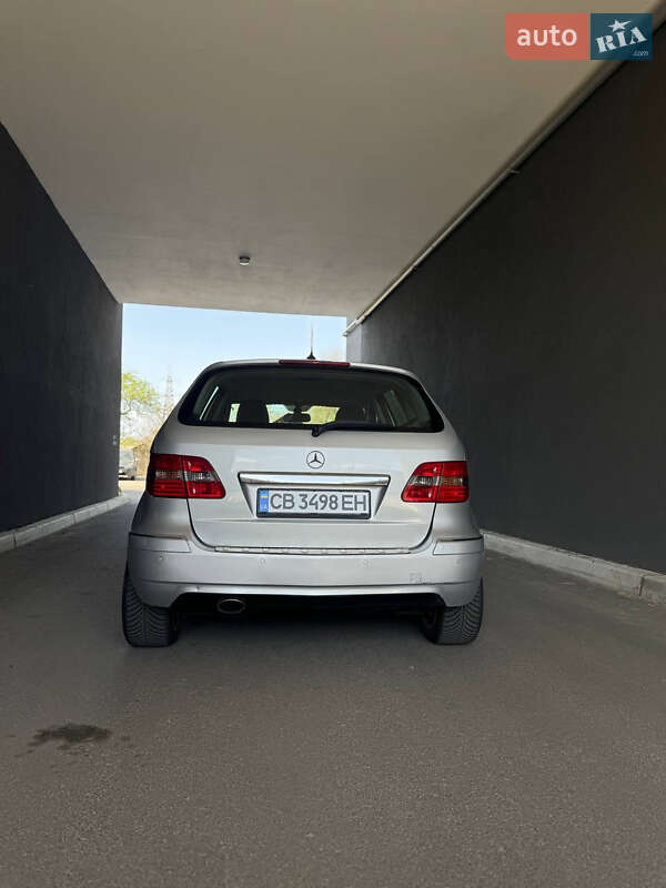 Хэтчбек Mercedes-Benz B-Class 2009 в Чернигове фото 3 Хэтчбек Mercedes-Benz B-Class 2009 в Чернигове