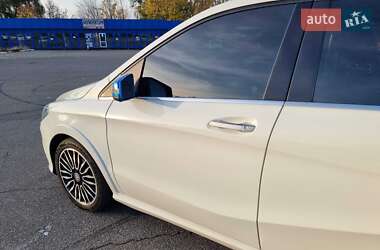 Хетчбек Mercedes-Benz B-Class 2015 в 