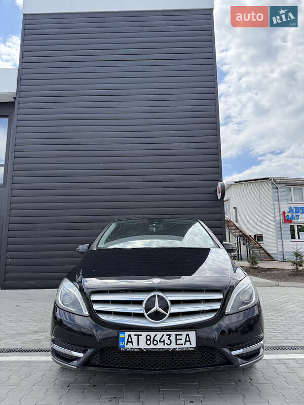 Хетчбек Mercedes-Benz B-Class 2013 в Снятині