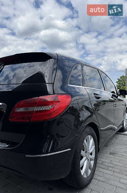 Хетчбек Mercedes-Benz B-Class 2013 в 