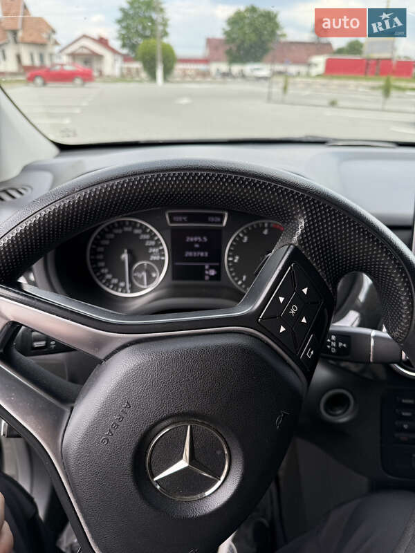 Хетчбек Mercedes-Benz B-Class 2013 в Снятині