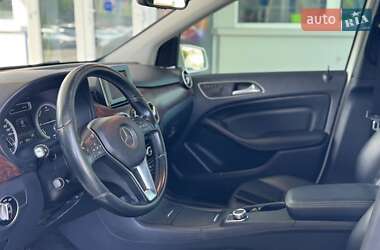 Хетчбек Mercedes-Benz B-Class 2014 в 