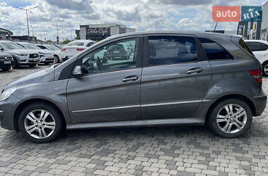 Хетчбек Mercedes-Benz B-Class 2010 в 