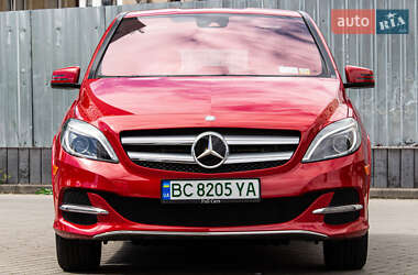 Хэтчбек Mercedes-Benz B-Class 2016 в 