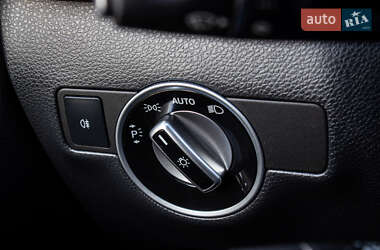 Хэтчбек Mercedes-Benz B-Class 2016 в 