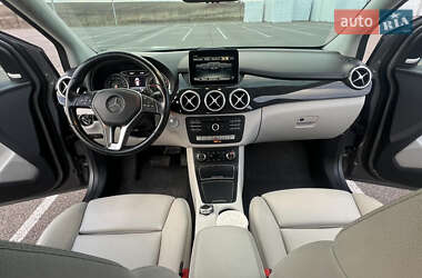 Хетчбек Mercedes-Benz B-Class 2017 в 