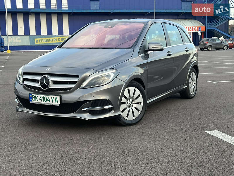 Хетчбек Mercedes-Benz B-Class 2017 в Рівному