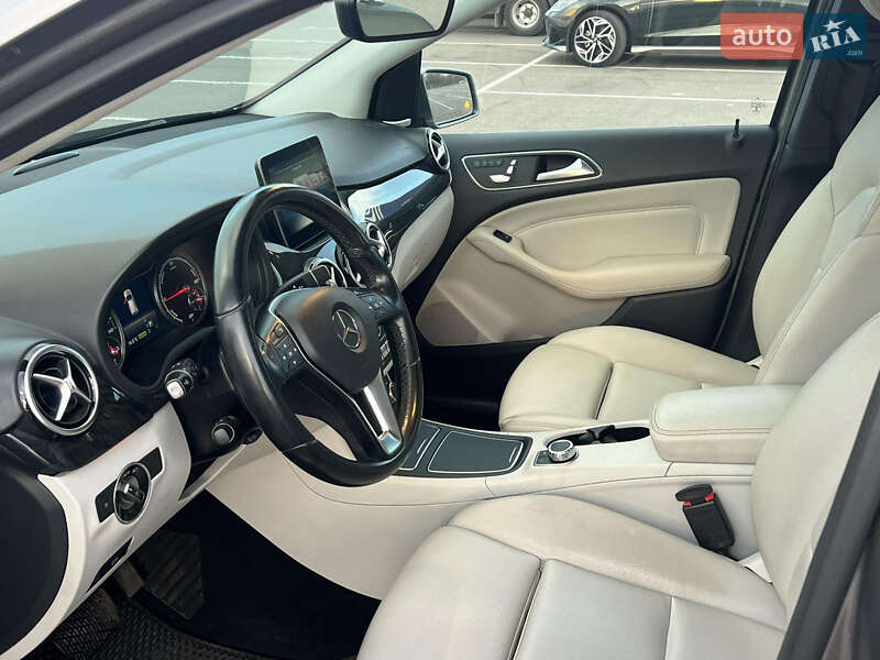 Хетчбек Mercedes-Benz B-Class 2017 в Рівному