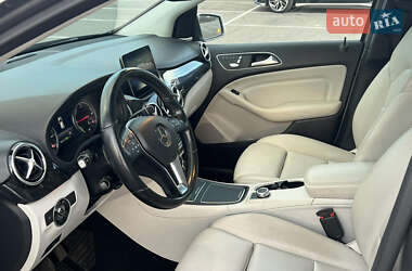 Хетчбек Mercedes-Benz B-Class 2017 в 