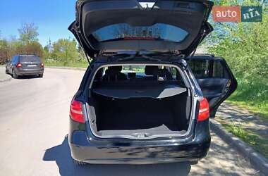 Хэтчбек Mercedes-Benz B-Class 2012 в 