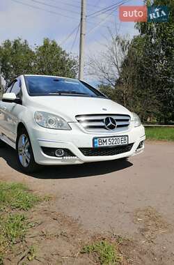 Хэтчбек Mercedes-Benz B-Class 2009 в 