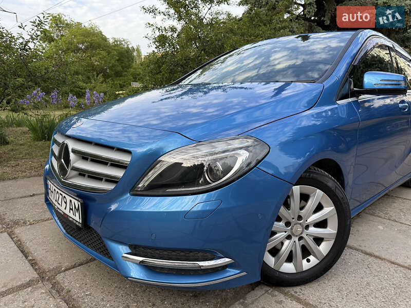 Хэтчбек Mercedes-Benz B-Class 2013 в Одессе