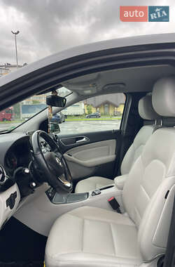 Хэтчбек Mercedes-Benz B-Class 2015 в 