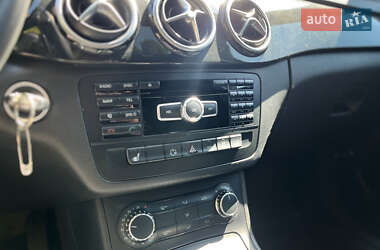Хэтчбек Mercedes-Benz B-Class 2014 в 