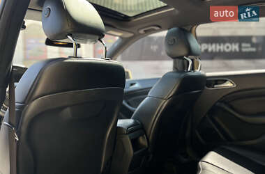 Хэтчбек Mercedes-Benz B-Class 2014 в 