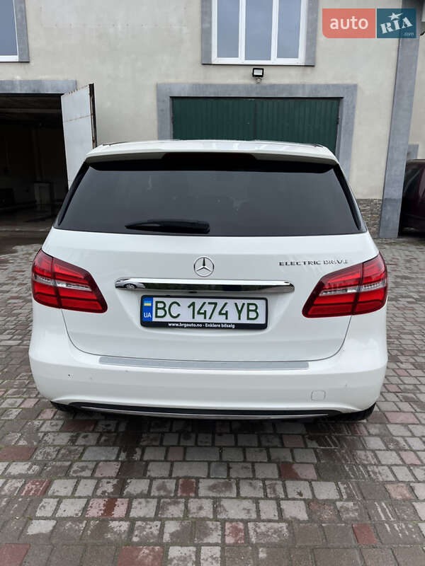 Хетчбек Mercedes-Benz B-Class 2015 в Золочеві