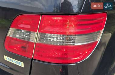Хетчбек Mercedes-Benz B-Class 2011 в 