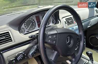 Хетчбек Mercedes-Benz B-Class 2011 в 