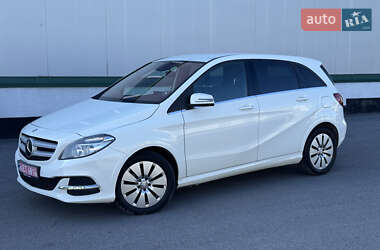 Хэтчбек Mercedes-Benz B-Class 2015 в 