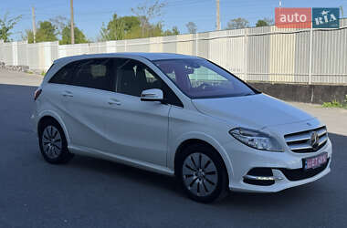 Хэтчбек Mercedes-Benz B-Class 2015 в 