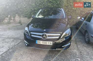 Хэтчбек Mercedes-Benz B-Class 2014 в 
