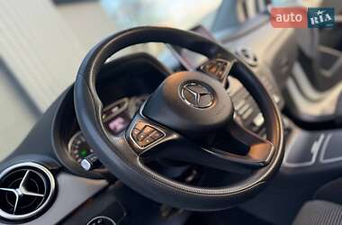 Хэтчбек Mercedes-Benz B-Class 2015 в 