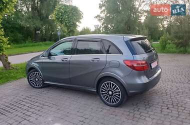 Хэтчбек Mercedes-Benz B-Class 2015 в 