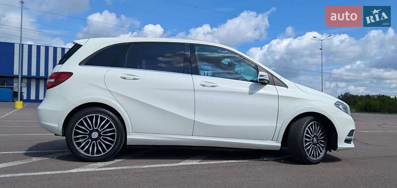 Хетчбек Mercedes-Benz B-Class 2015 в Рівному