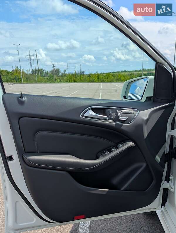 Хетчбек Mercedes-Benz B-Class 2015 в Рівному