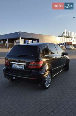 Хэтчбек Mercedes-Benz B-Class 2005 в 