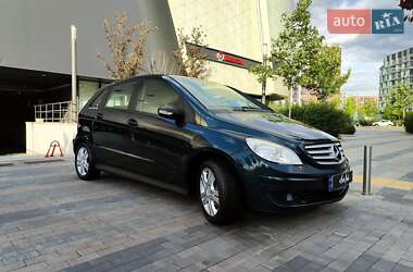 Хэтчбек Mercedes-Benz B-Class 2006 в 
