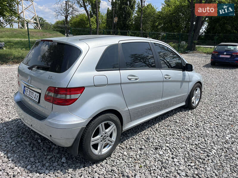 Хетчбек Mercedes-Benz B-Class 2010 в Кривому Розі