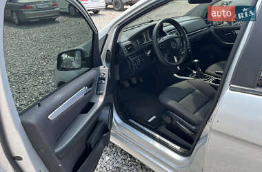 Хетчбек Mercedes-Benz B-Class 2010 в 