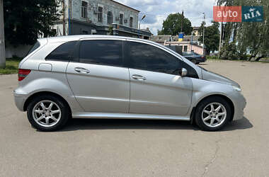 Хэтчбек Mercedes-Benz B-Class 2006 в 