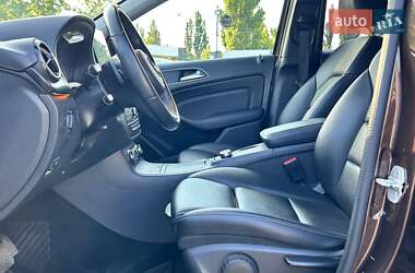 Хетчбек Mercedes-Benz B-Class 2017 в 