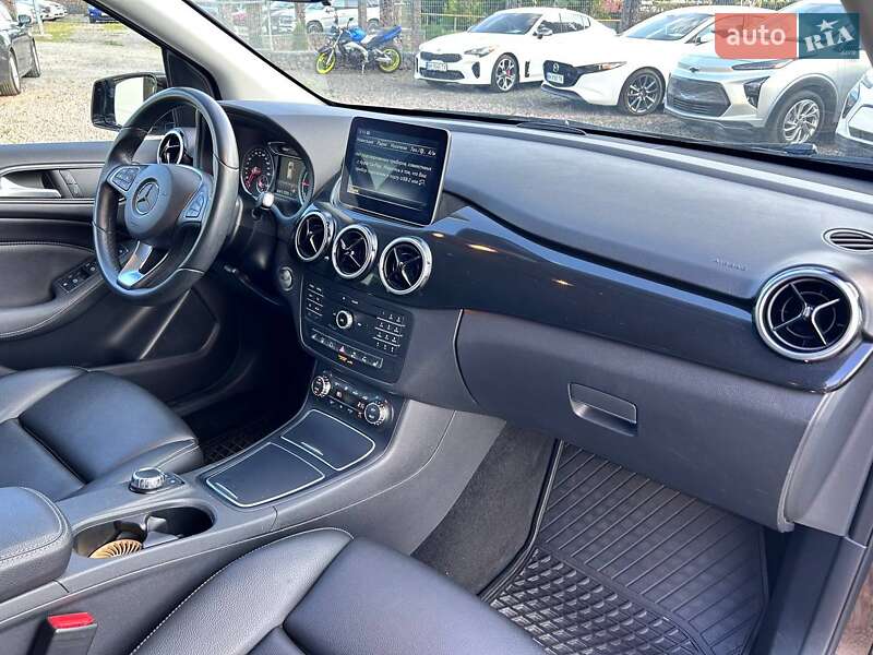 Хэтчбек Mercedes-Benz B-Class 2017 в Одессе